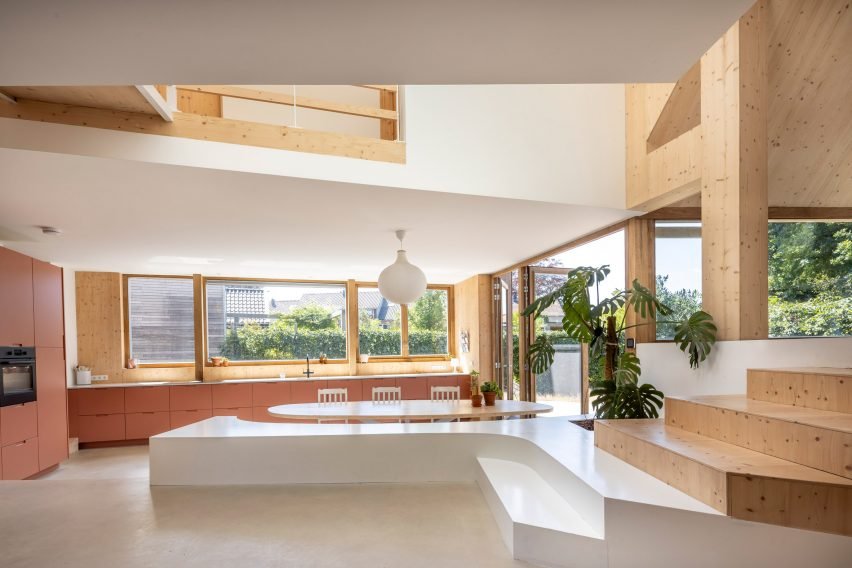 Woonpioniers’tan Hollanda’da Gelenek ve Modernliği Harmanlayan Işık Evi