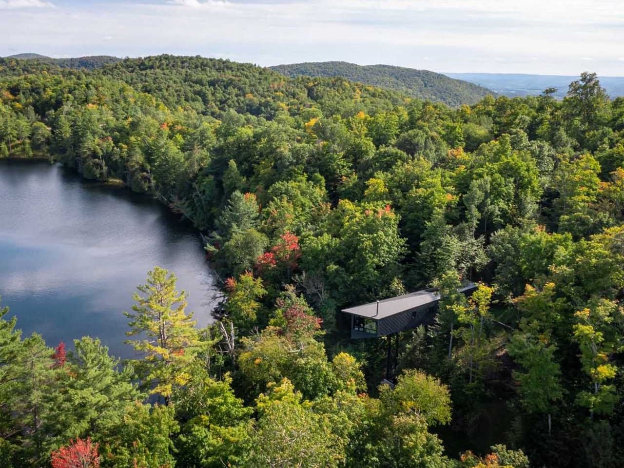 Yerçekimine Meydan Okuyan Tasarımlar: Gerçek Üstü Yüzen Yapılar