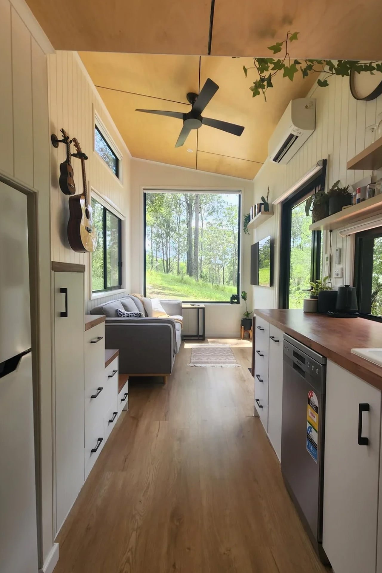 25m² Currumbin: Avustralya'da Küçük Hissetirmeyen Akıllı Mikro Ev