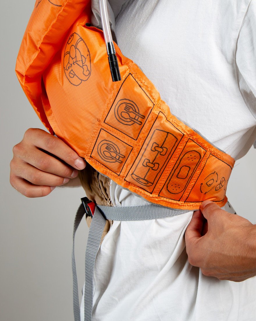 Afetlere Tasarımcı Eli: Eva Steinz'in Ödüllü Kurtarma Yeleği