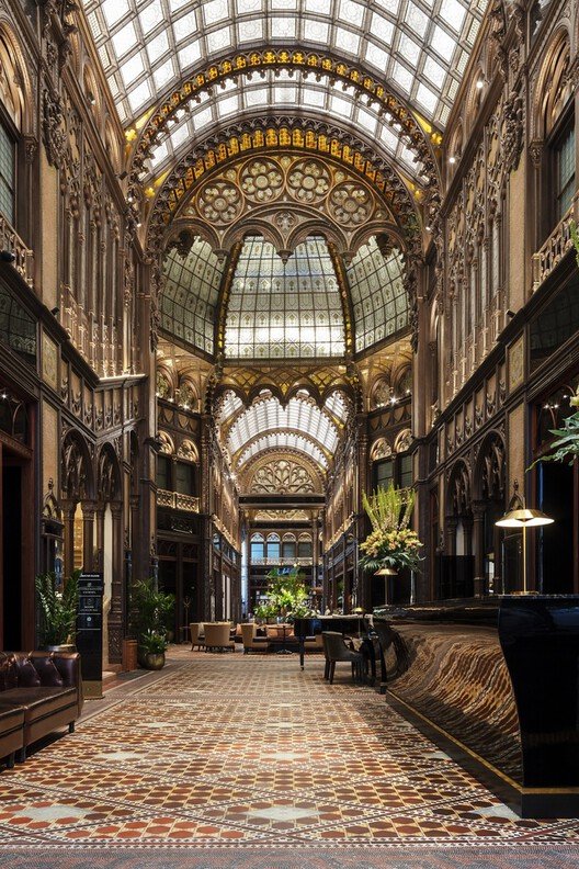Art Nouveau Diriliyor: Çağdaş Mekanlara Sanat ve Zanaat Dokunuşu