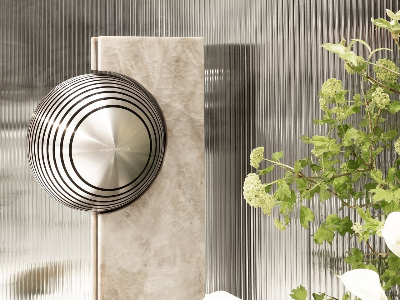 Bang & Olufsen Milano&rsquo;da: Taşla Dans Eden Sesin Mimarisi