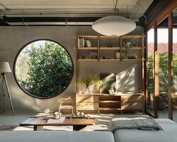 House 144º: Barcelona'da Yamaçta Yükselen Sürdürülebilir Bir Rüya