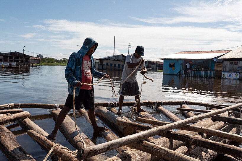 Belén'de Sularla Dans Eden Sanat: Espacio Común'un Yüzen Sahnesi