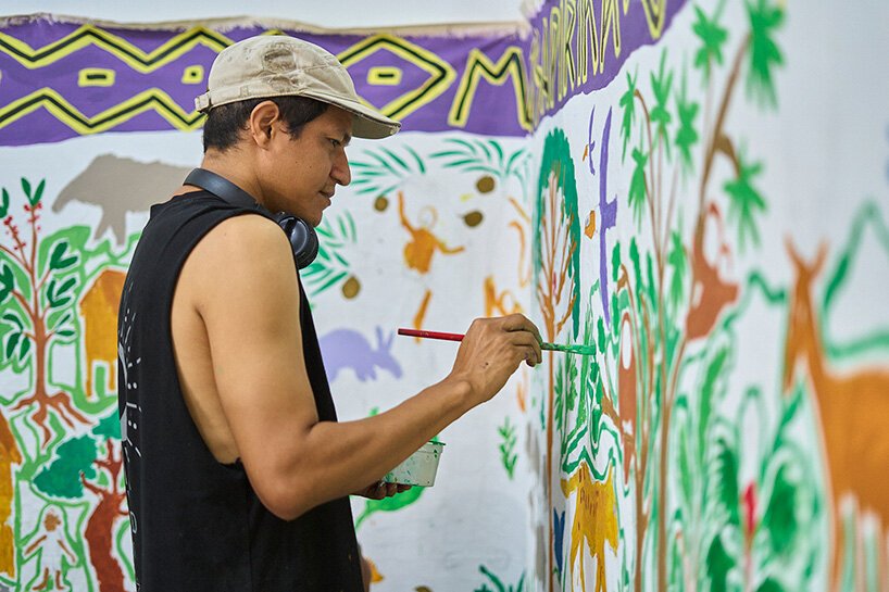 Belén'de Sularla Dans Eden Sanat: Espacio Común'un Yüzen Sahnesi