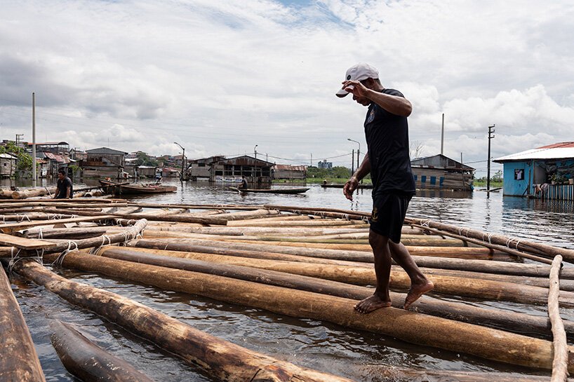 Belén'de Sularla Dans Eden Sanat: Espacio Común'un Yüzen Sahnesi