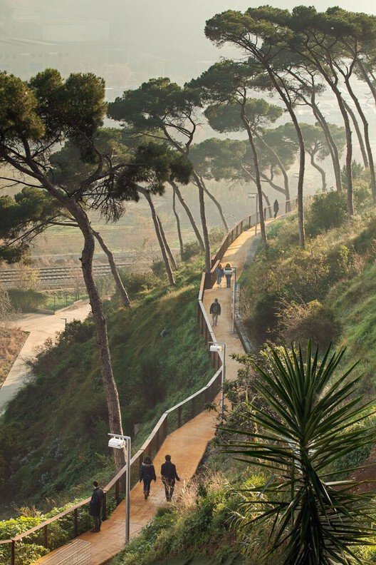 Camino de Santiago: Modern Hıza Karşı Yavaşlığın Mimari Manifestosu