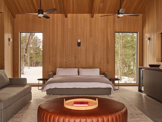 Cardwell Kulüp Evi: Şebekeden Bağımsız Yaşamın Aktif Mimarisi