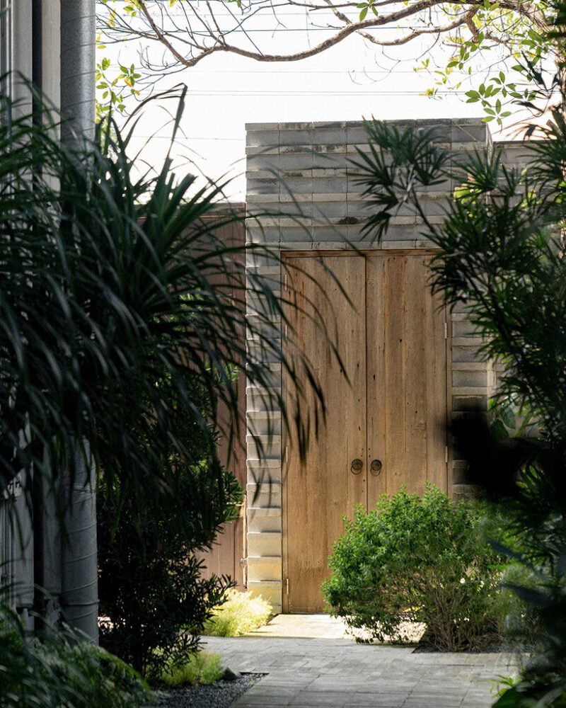 Çin Manzarası ve Modern Tasarımın Buluştuğu Bangkok Evi: H168