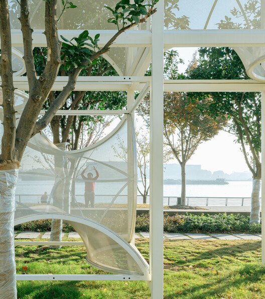 Curly Cube: Şanghay'ın Kamusal Yaşamına Yön Veren Modüler Sanat