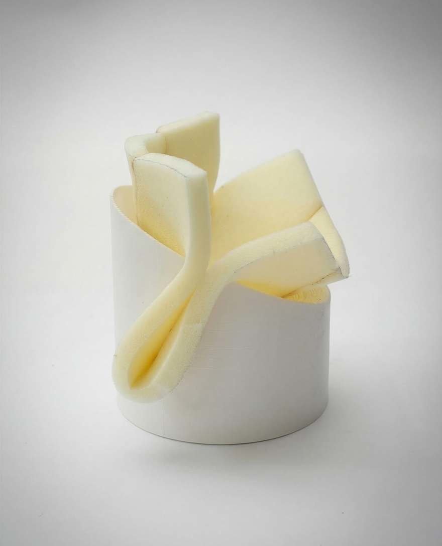 Döşemeye Yeni Bakış: Raw-Edges’in Ezber Bozan Sandalye Tasarımı