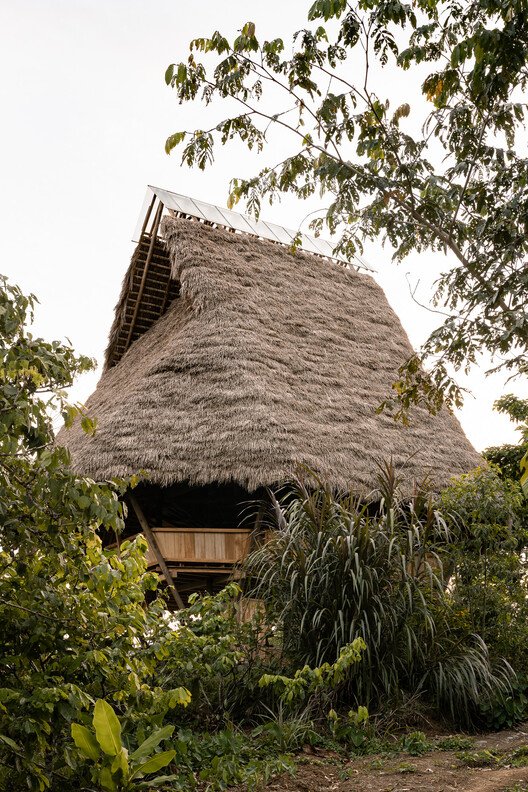 Ekvador Mimarisi: Kadim Gelenekler ve Modern Çözümlerin Dansı