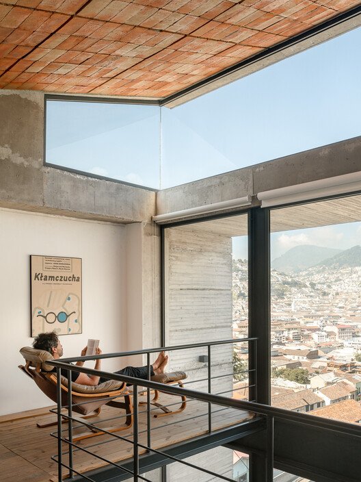 Ekvador Mimarisi: Kadim Gelenekler ve Modern Çözümlerin Dansı