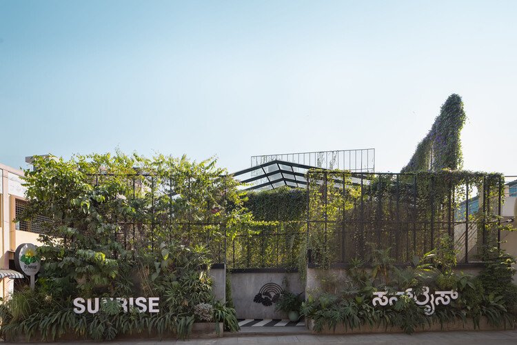 Sanayinin Kalbinde Bir Vaha: M9 Design'dan Sunrise Garden Restoran