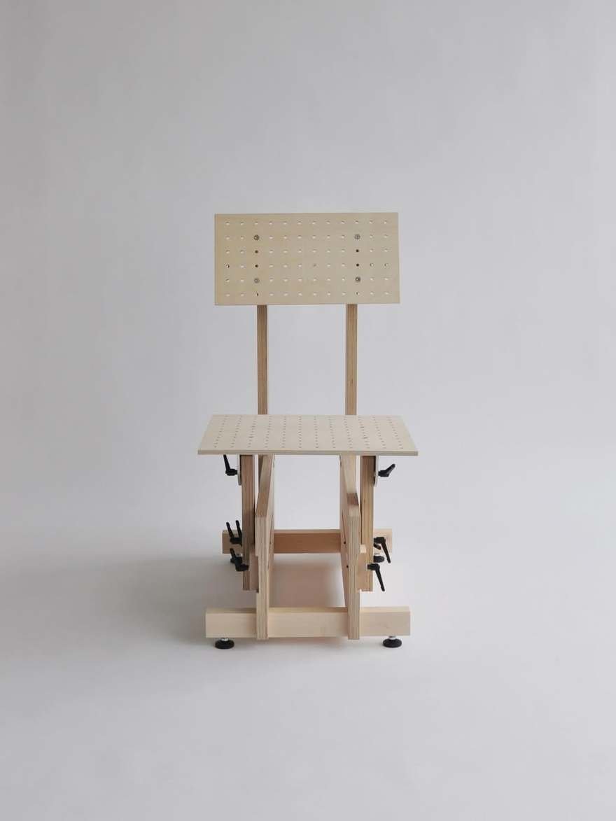 Sandalye Kalıbının Gizli Gücü: Timothée Mion'dan Tasarım Anatomisi