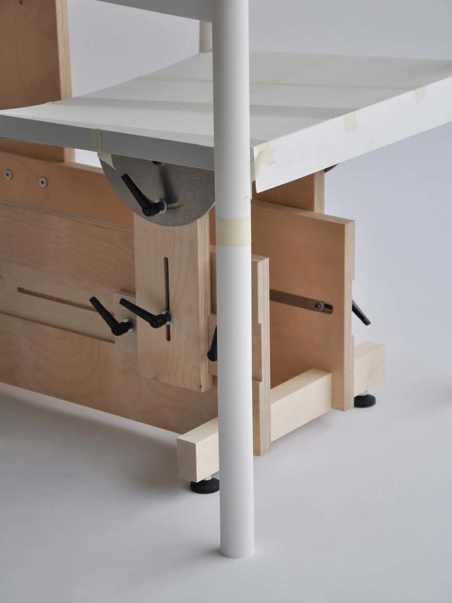 Sandalye Kalıbının Gizli Gücü: Timothée Mion'dan Tasarım Anatomisi