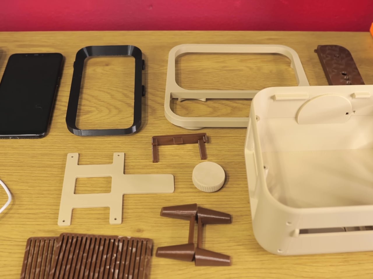 Eski Xiaomi Telefon, Retro TV Olup Gemini AI ile Akıllandı