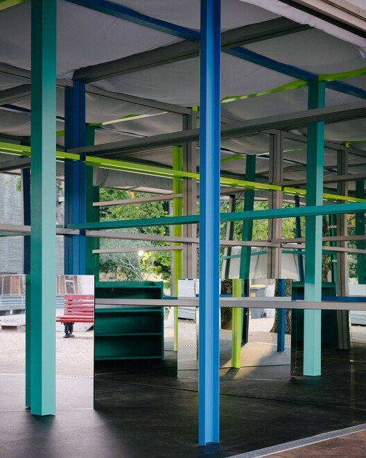 Sınırları Zorlayan Renkler: Fala'dan Bütçe Dostu Fuar Standı Devrimi