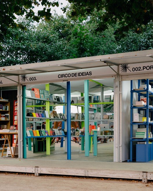 Sınırları Zorlayan Renkler: Fala'dan Bütçe Dostu Fuar Standı Devrimi