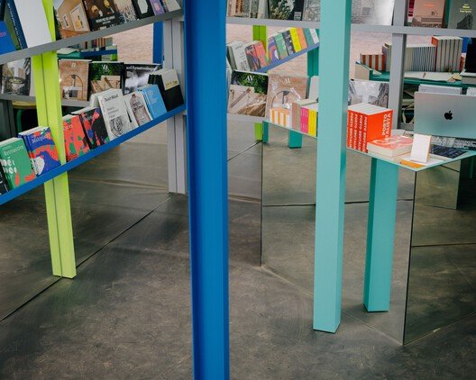 Sınırları Zorlayan Renkler: Fala'dan Bütçe Dostu Fuar Standı Devrimi