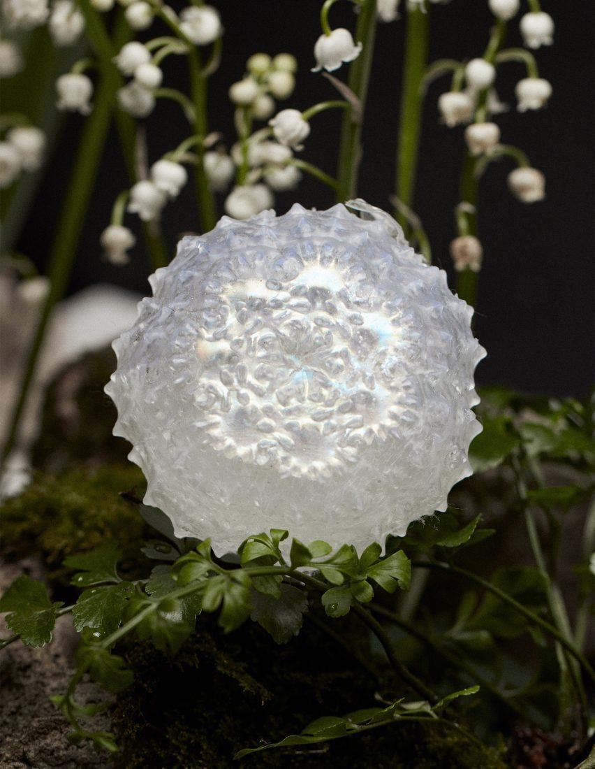 Faux Flora: Kirliliğin Çaldığı Çiçek Kokularını Arılara İade Eden Tasarım