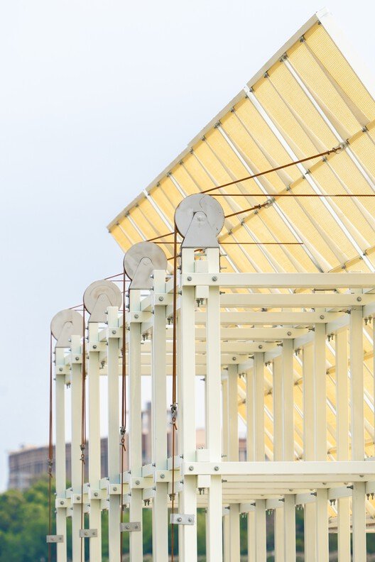 Flipmod: Subtropikal Şehirleri Serinleten Akıllı Gölge Tasarımı