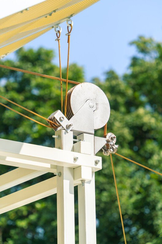 Flipmod: Subtropikal Şehirleri Serinleten Akıllı Gölge Tasarımı