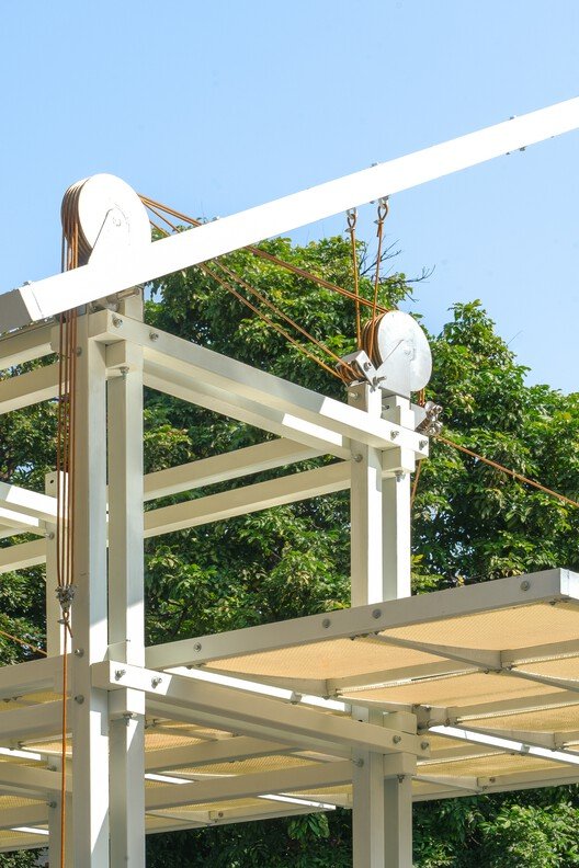 Flipmod: Subtropikal Şehirleri Serinleten Akıllı Gölge Tasarımı