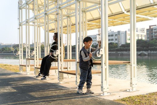 Flipmod: Subtropikal Şehirleri Serinleten Akıllı Gölge Tasarımı