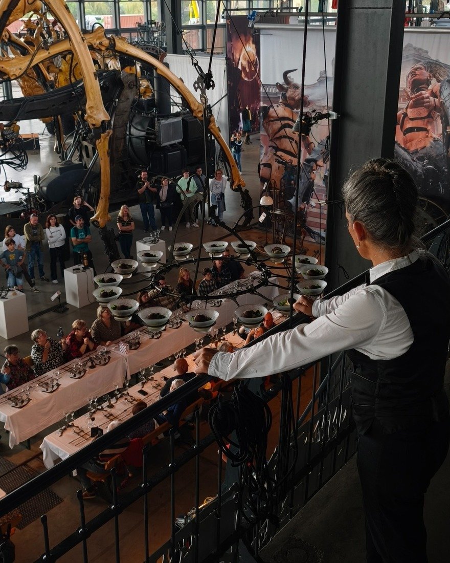 Fransa'da Steampunk Rüyası: Mekaniklerle Lezzet Şöleni