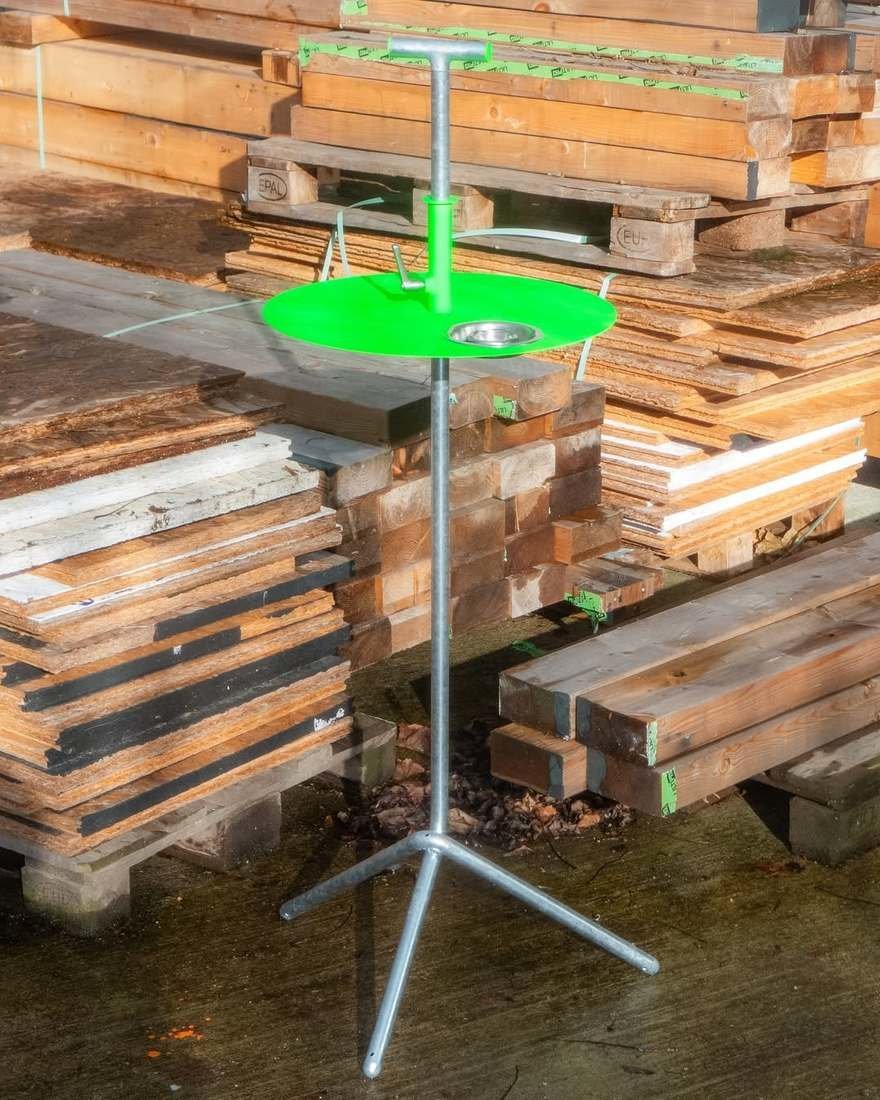 Basitliğin Gücü: Schroer'in 'Nice to Meet You' Masası Tasarımcıya İlham