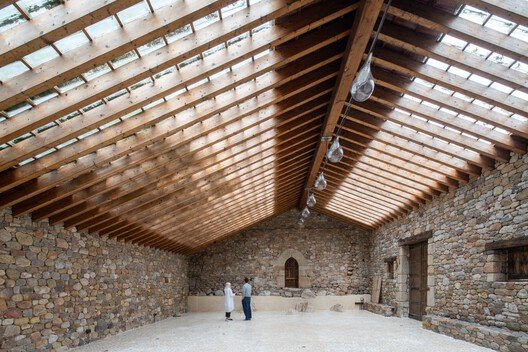 Çini Gökyüzü Pavyonu: Geleneksel Dokunuşla Modern Bir Işık Şöleni