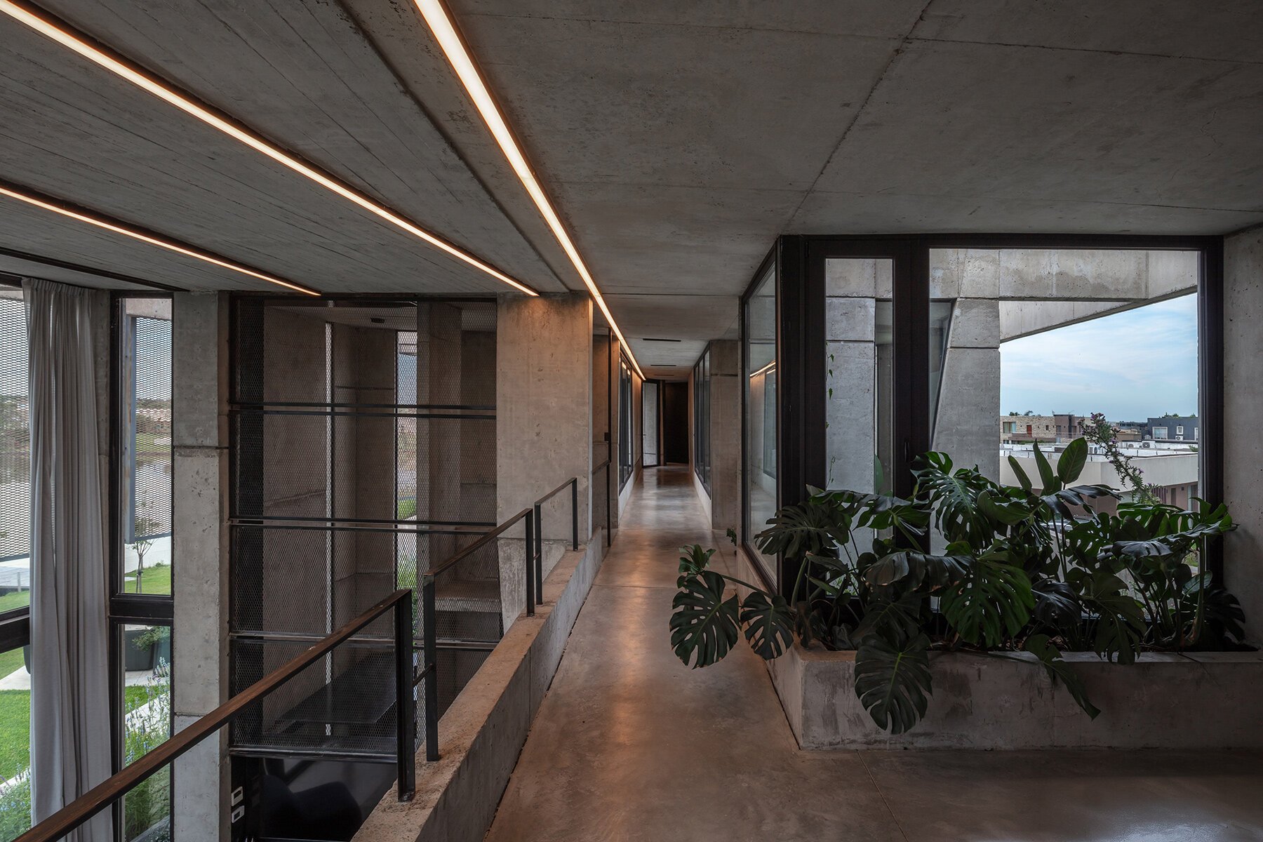 Grizzo Studio'dan Casa Lomadas: Arjantin'de Betonun Zarafeti