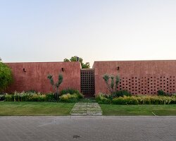 Grizzo Studio'dan Casa Lomadas: Arjantin'de Betonun Zarafeti