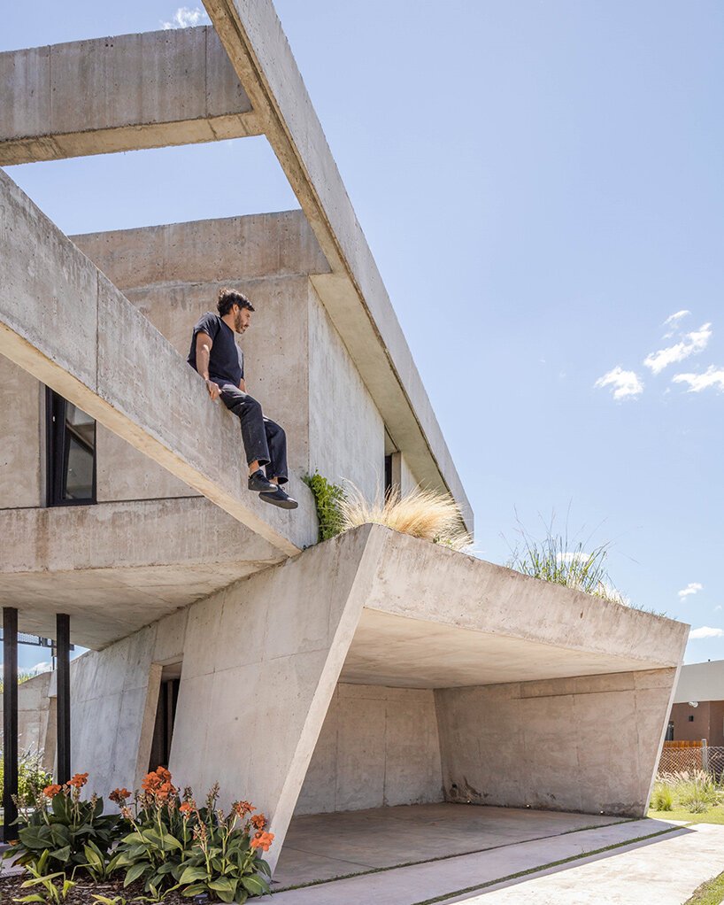 Grizzo Studio'dan Casa Lomadas: Arjantin'de Betonun Zarafeti