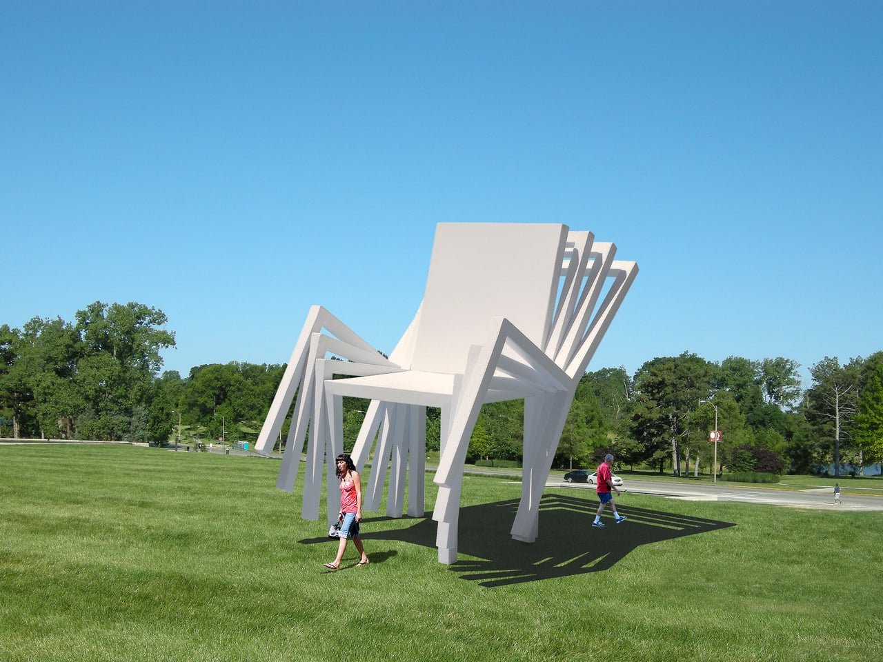 Michael Jantzen&rsquo;dan Dev Sanat: Mekanı Dönüştüren Sandalyeler