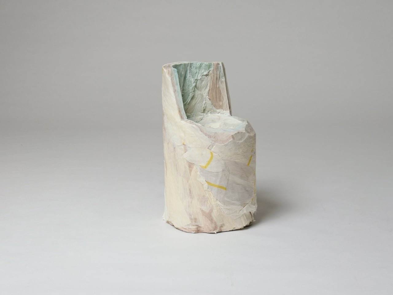 Atık Kağıtların İkinci Hayatı: Issey Miyake Mirasının Yeni Yüzü