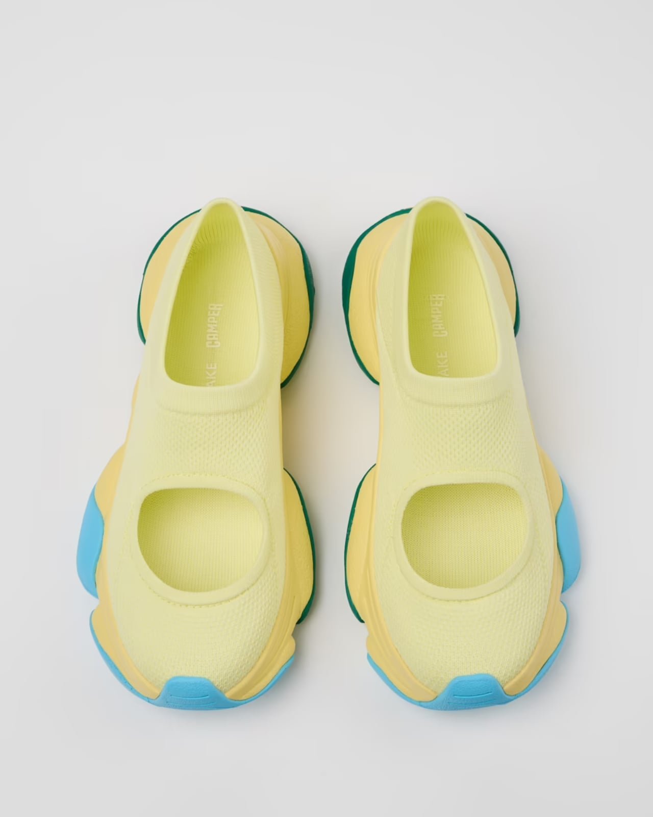 Karst Finch: Kuşların Fısıltısıyla Doğan Sneaker Estetiği