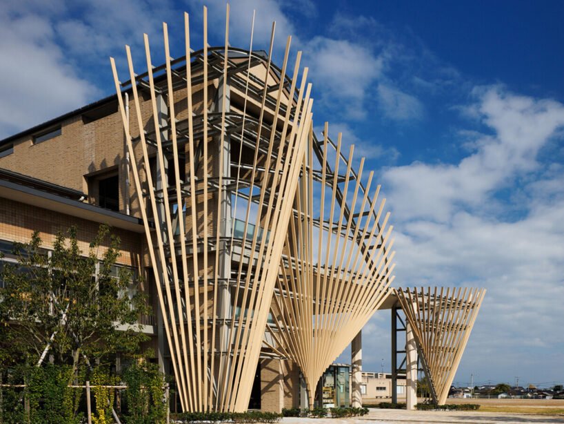 Kuma'nın Dansı: Ahşapla Ruh Bulan Chikujō Kütüphanesi