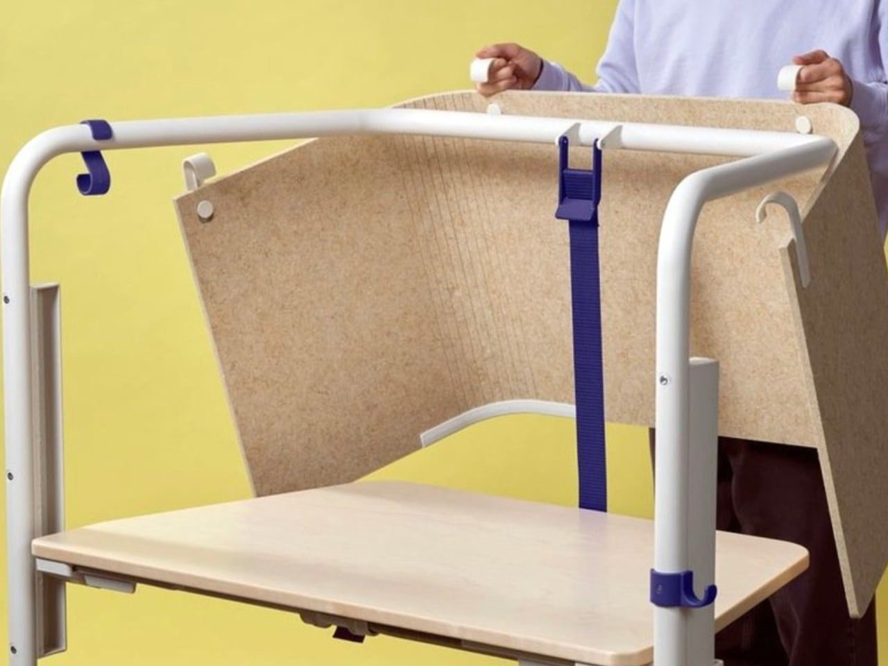 Konstantin Grcic'ten Ofis Masasına Modern Dokunuş: Scout Serisi