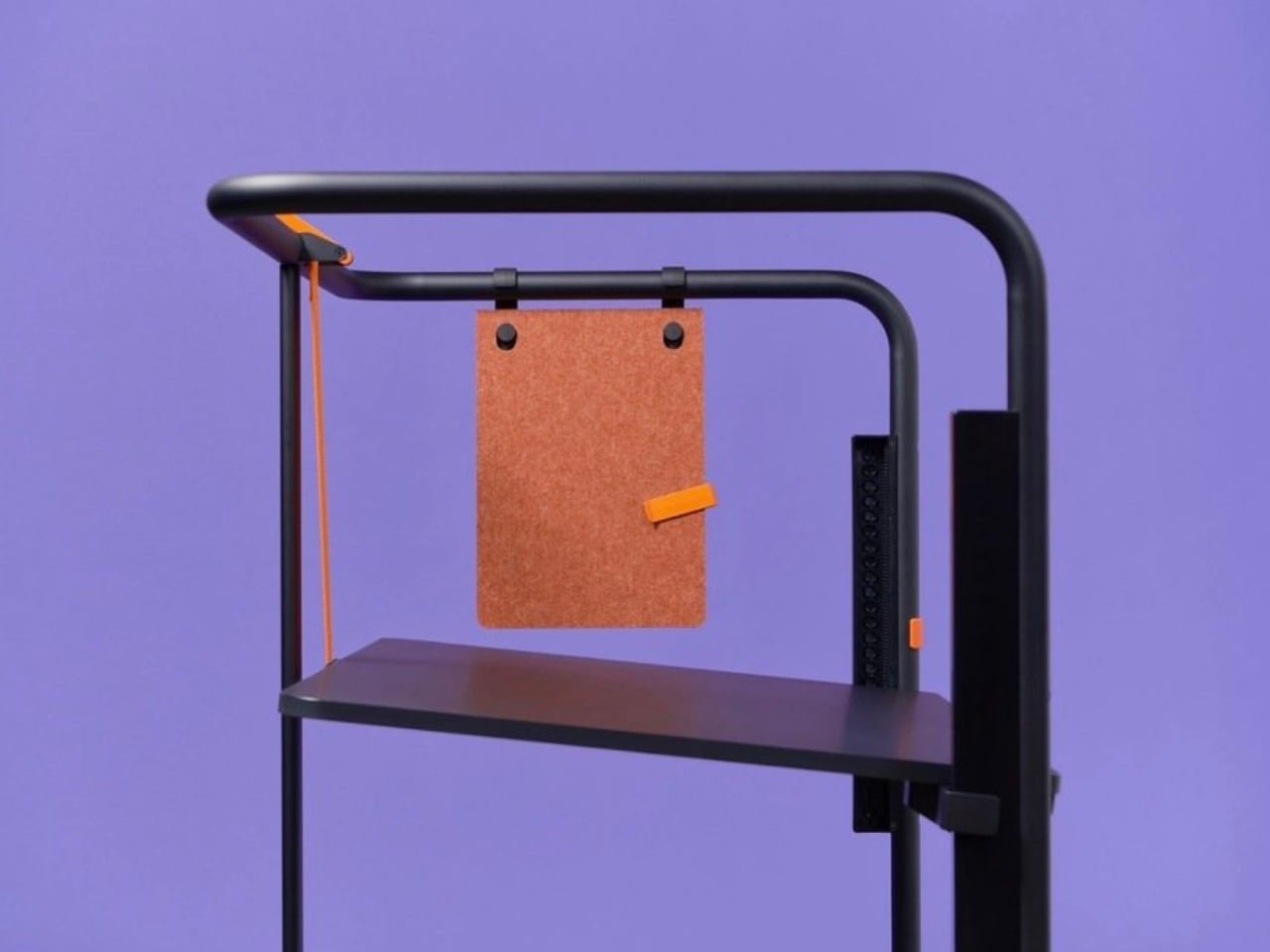 Konstantin Grcic'ten Ofis Masasına Modern Dokunuş: Scout Serisi