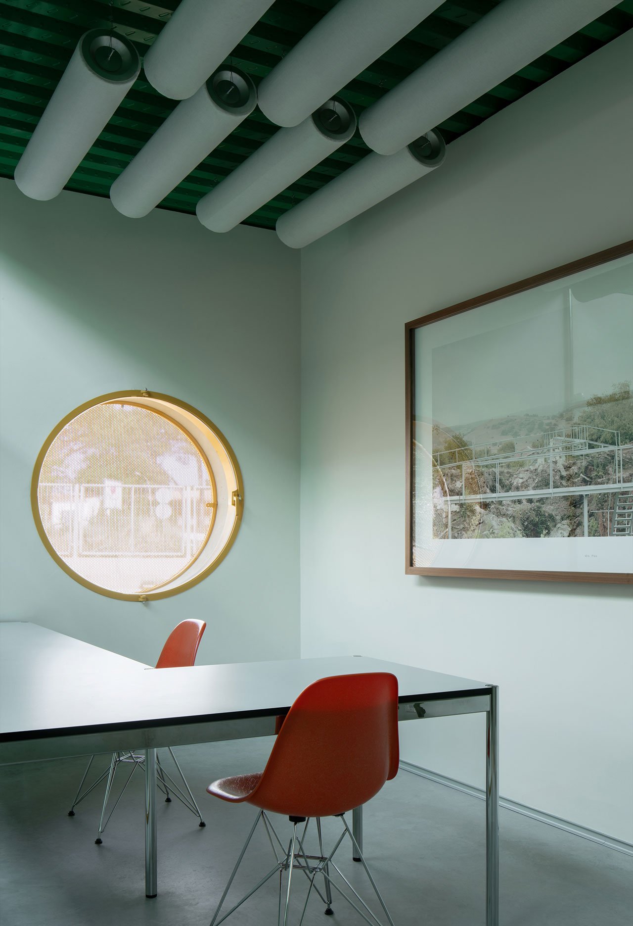 Konteynerlerden İlhamla: İspanya’da Esnek Bir Çalışma Alanı