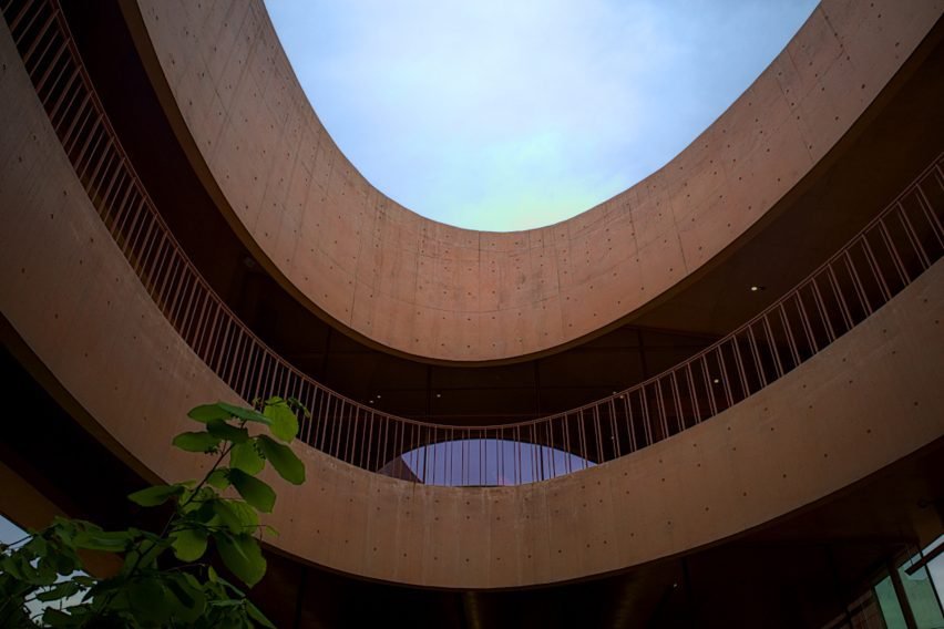 Kore'nin Modern Brutalizmi: Paul Tulett'in 'Nu-Bru' Keşfi