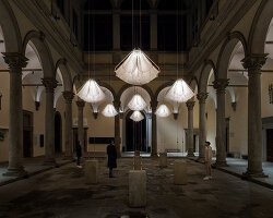 LACMA'da Mimari ve Işık Dansı: Drone'lar Sahne Aldı!