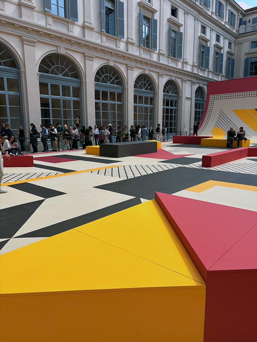 Louis Vuitton Milano: Kitap Sanatı ve Art Deco'nun Zamansız Dansı