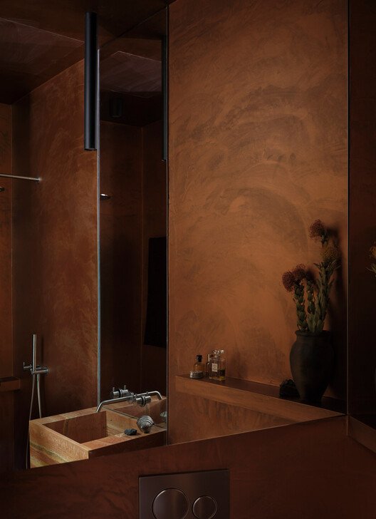 Madrid'de Işık ve Gölge Sanatı: Teleno Studio'dan 'Casa en Penumbra'