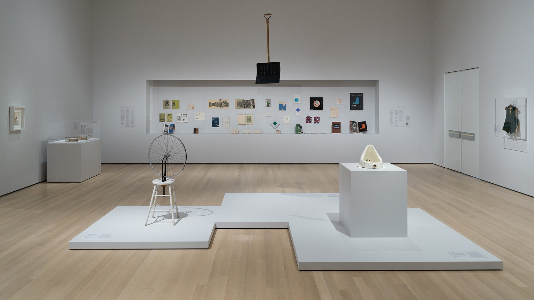 Duchamp'ın Readymade Devrimi: Sanat ve Tasarımda Sınırları Yeniden Çizmek