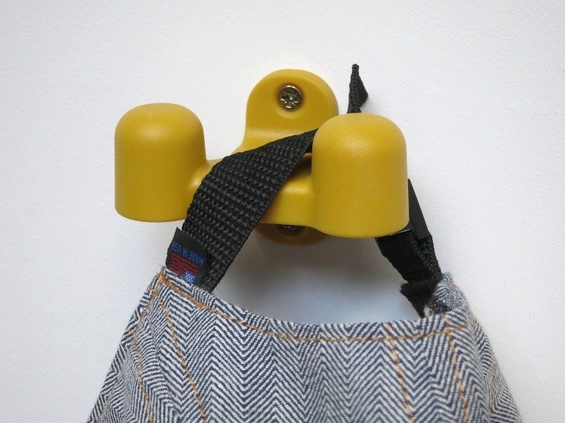 Ernö Askılığı: Michael Marriott'tan Plastik Malzemenin Gerçek Sesi