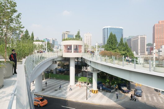 Teknosfer Çağında Mimarlık: Geleceğin Yaşam Alanları Yeniden Tasarlanıyor