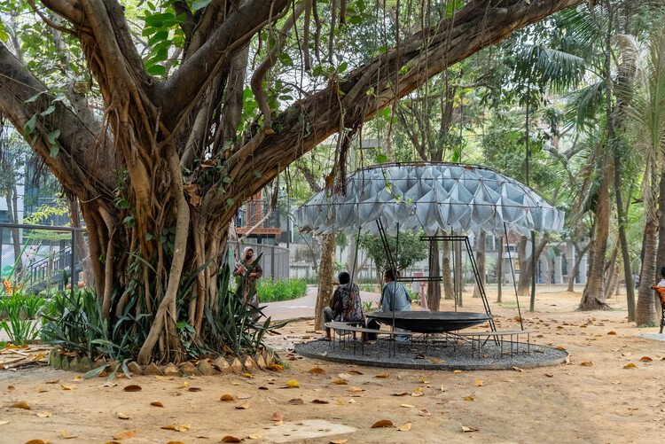 Dhaka&rsquo;ya Nefes Veren &lsquo;Hafifliğin Dansı&rsquo;: Mimarlıkta Çığır Açan Pavyon